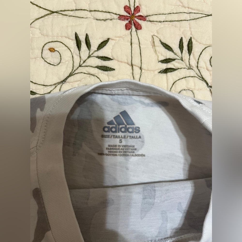 (2) Grey Adidas camo cotton tee size 5 - Picture 4 of 4